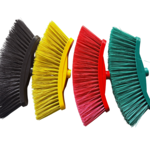 Escoba plástica
